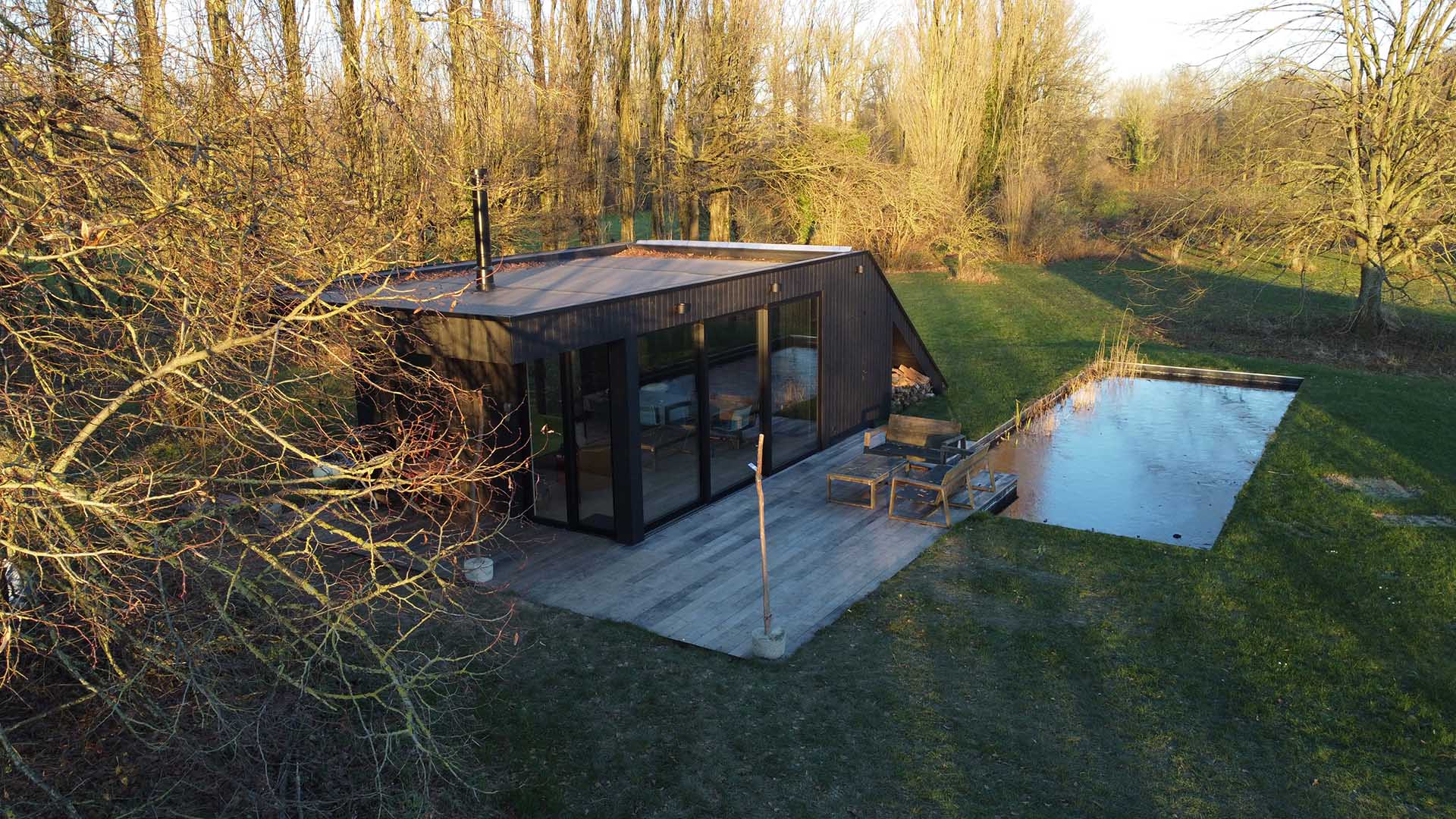 Poolhouse met groen dak | Woodz Design | Zander Steels