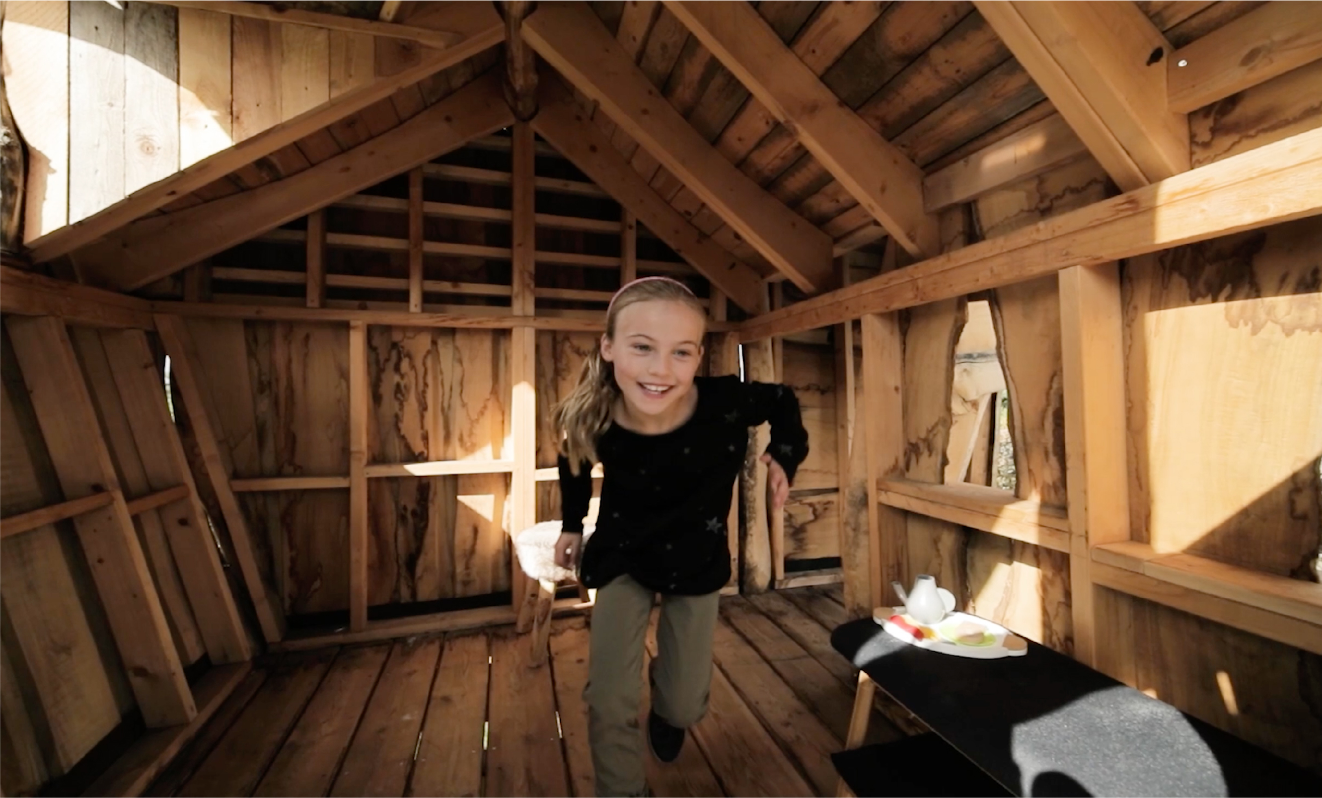Unieke speeltuin volledig op maat van een kinderdroom | Woodz Design | Zander Steels